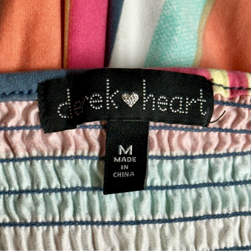 Derek Heart Romper Striped Multi-Color Juniors
Romper Medium Smocked Top - Picture 6 of 7